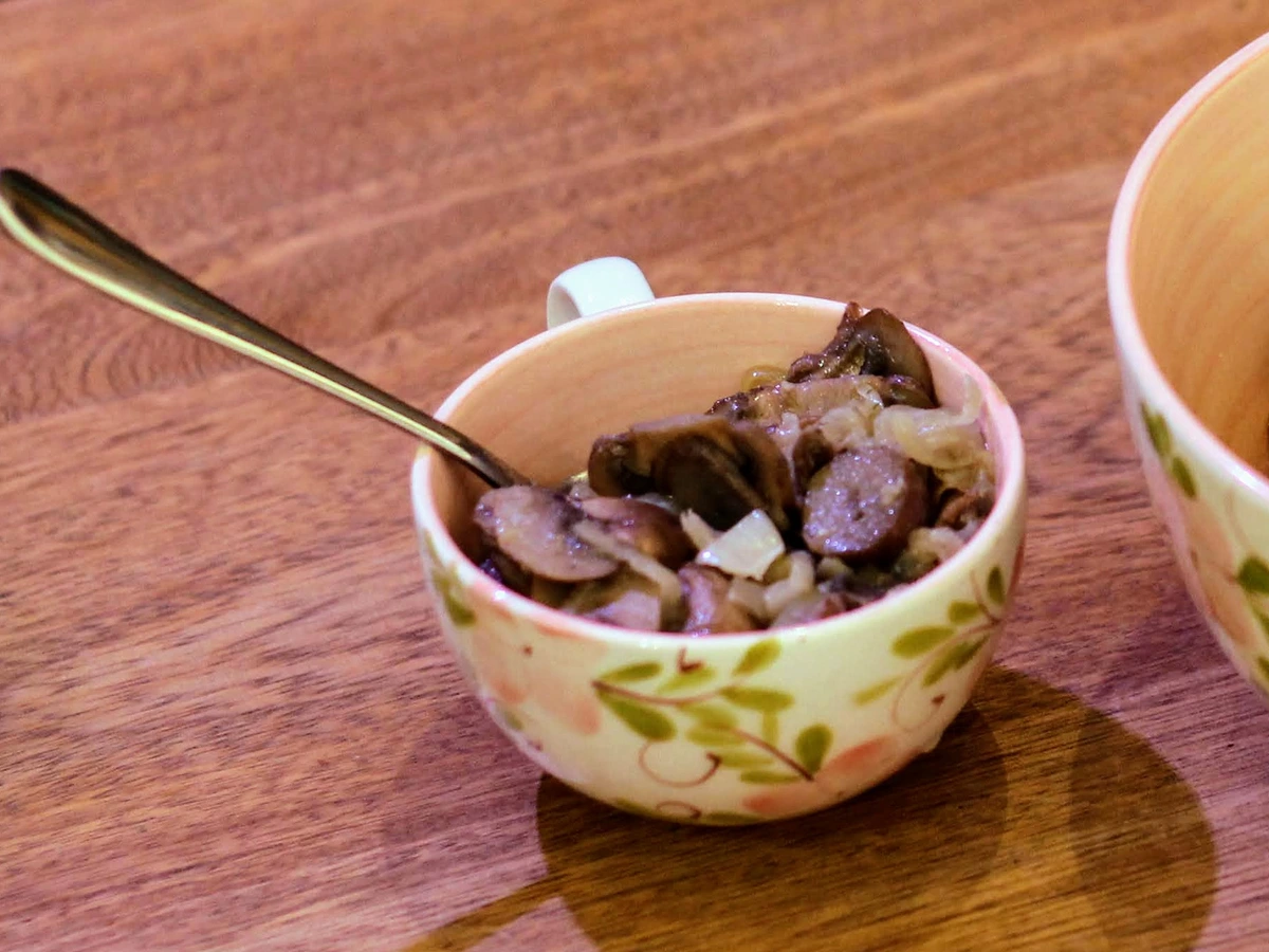 Adición Champiñones encebollados (100gr)